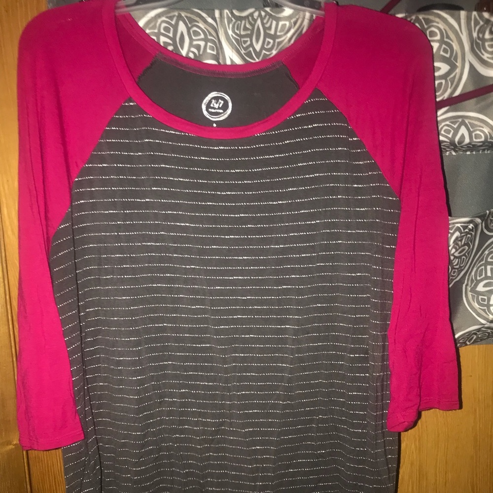 Maurice’s size 0 ( 14) raglan style top 3/4 sleeve